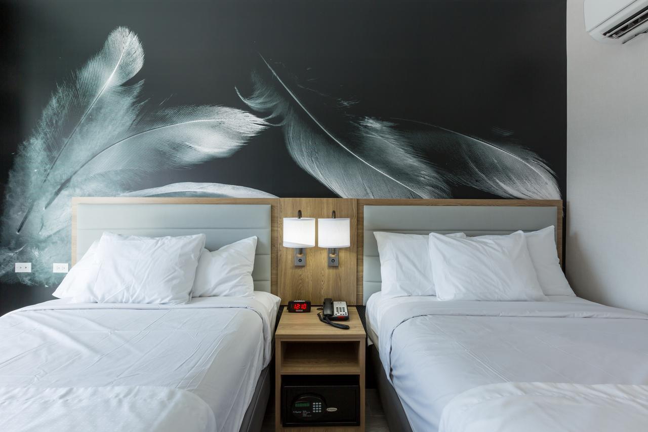 Hotel Ninety Five - Jfk Airport New York Exterior photo